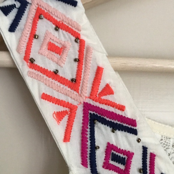 NWT Red Camel tank top with embroidered neckline - Picture 6 of 12